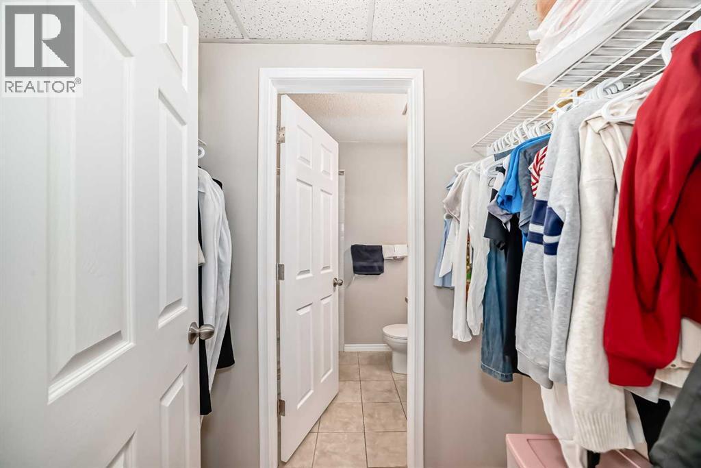 106, 628 56 Avenue Sw, Calgary, AB - Indoor With Storage