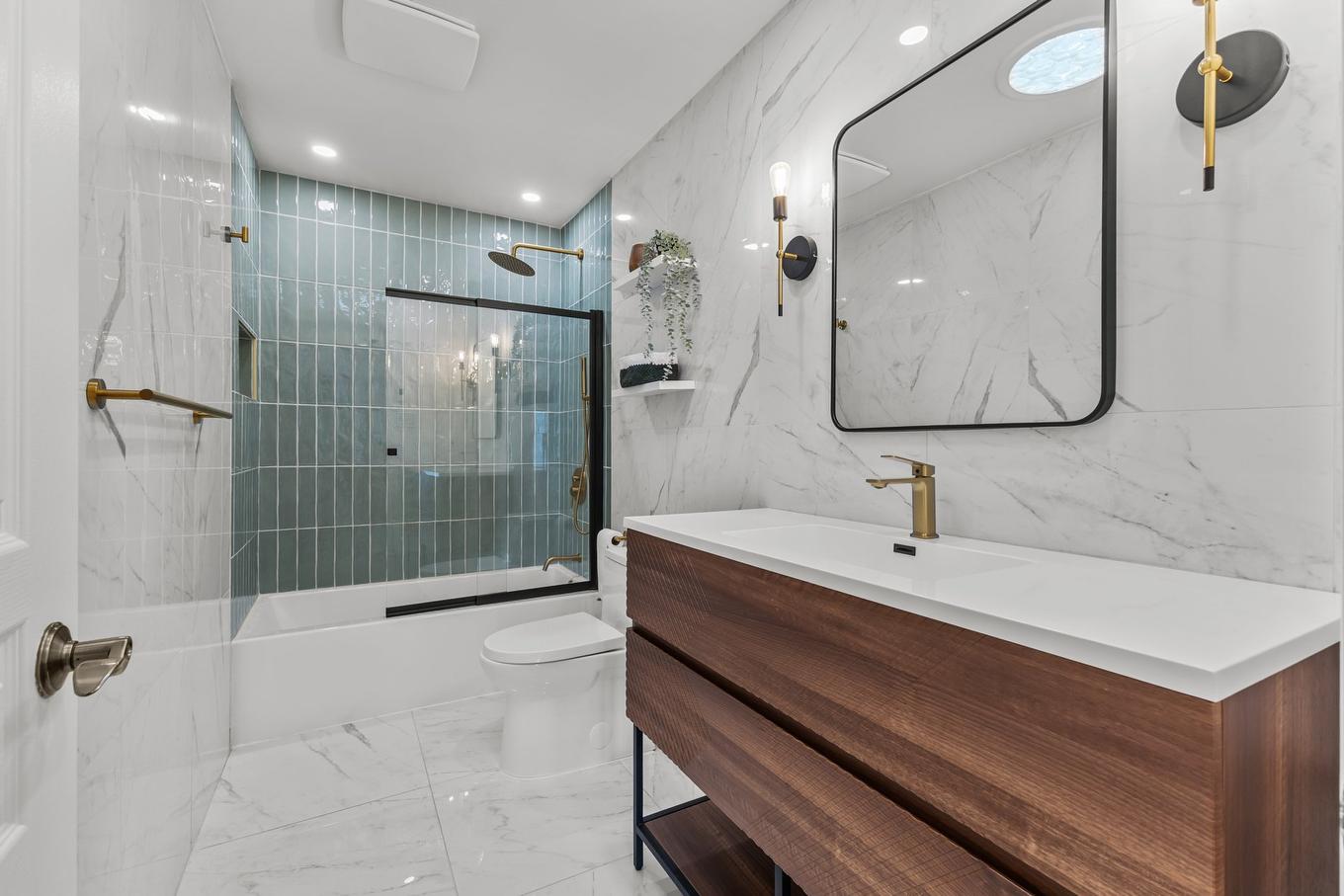 Bathroom - 80 Rue Des Tourterelles, La Prairie, QC - Indoor Photo Showing Bathroom