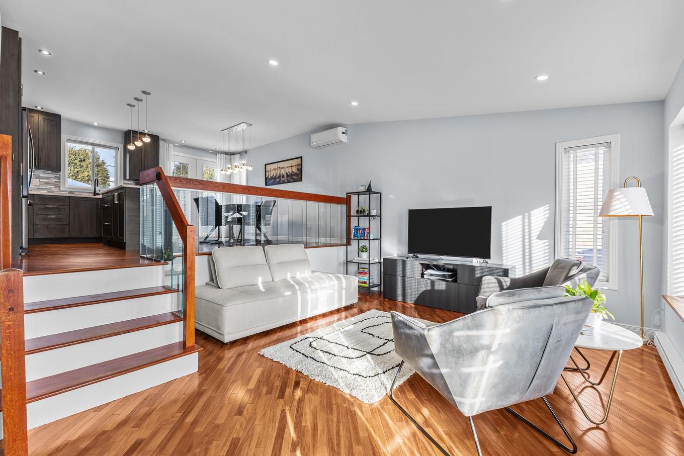 Living room - 80 Rue Des Tourterelles, La Prairie, QC - Indoor