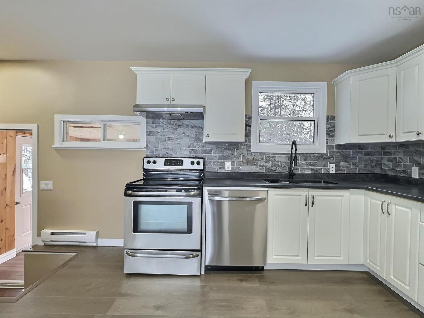 452 Pleasant Street, Truro, NS