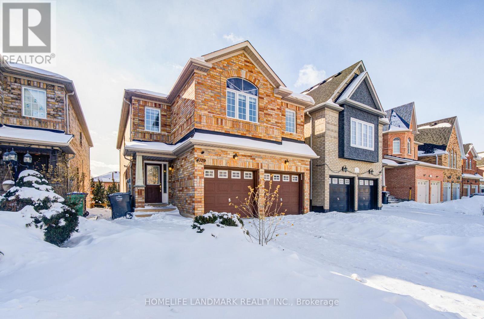 4719 Apple Blossom Circle, Mississauga, ON - Outdoor With Facade