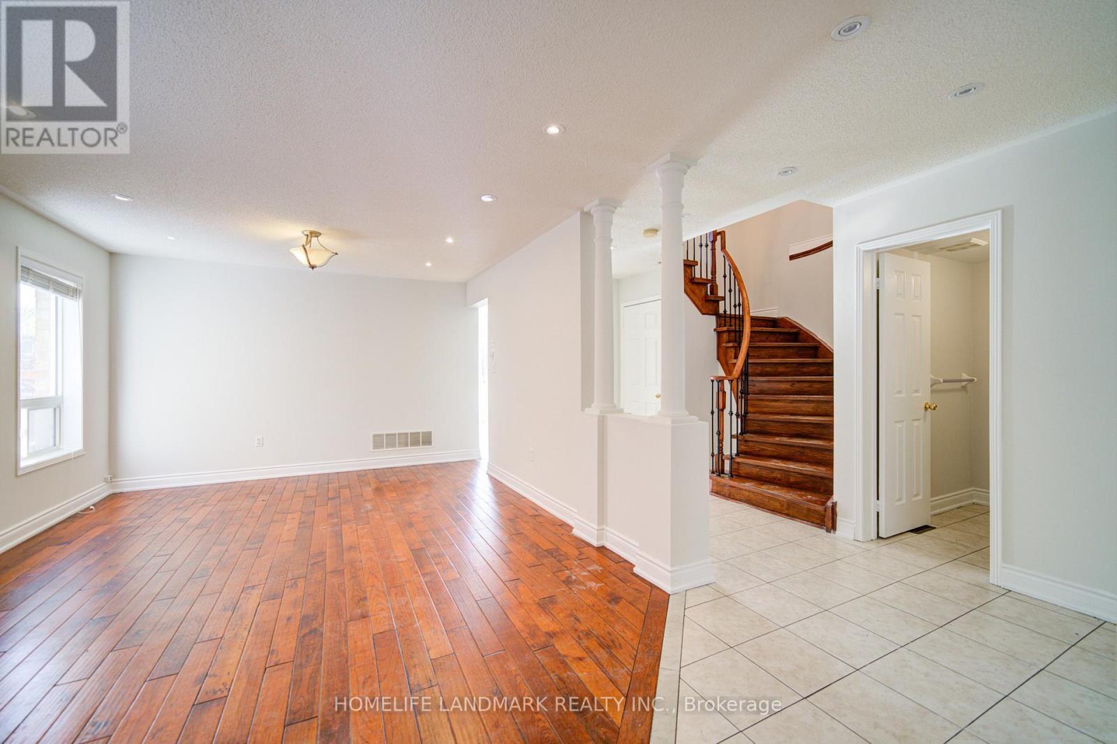4719 Apple Blossom Circle, Mississauga, ON - Indoor Photo Showing Other Room