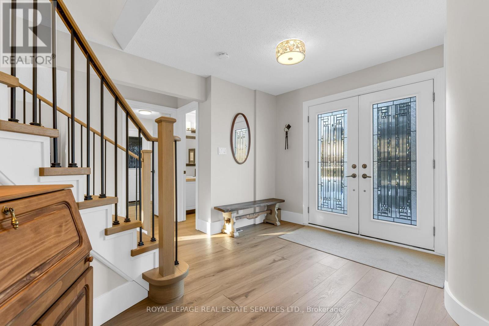 Brand new natural flooring throughout - 2131 Upland Drive, Burlington, ON - Indoor Photo Showing Other Room