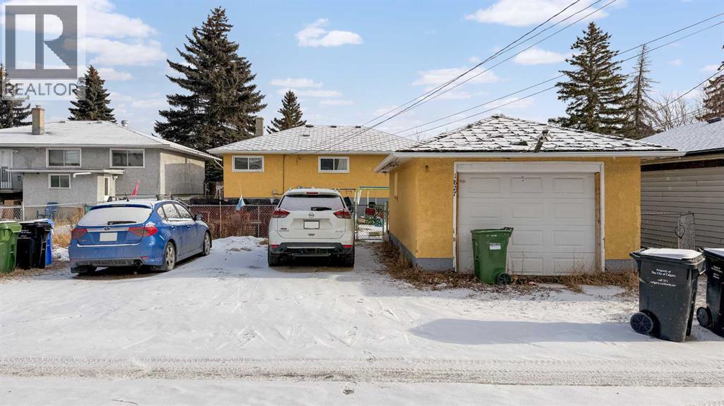 1827 39 Street Se, Calgary, AB - Outdoor