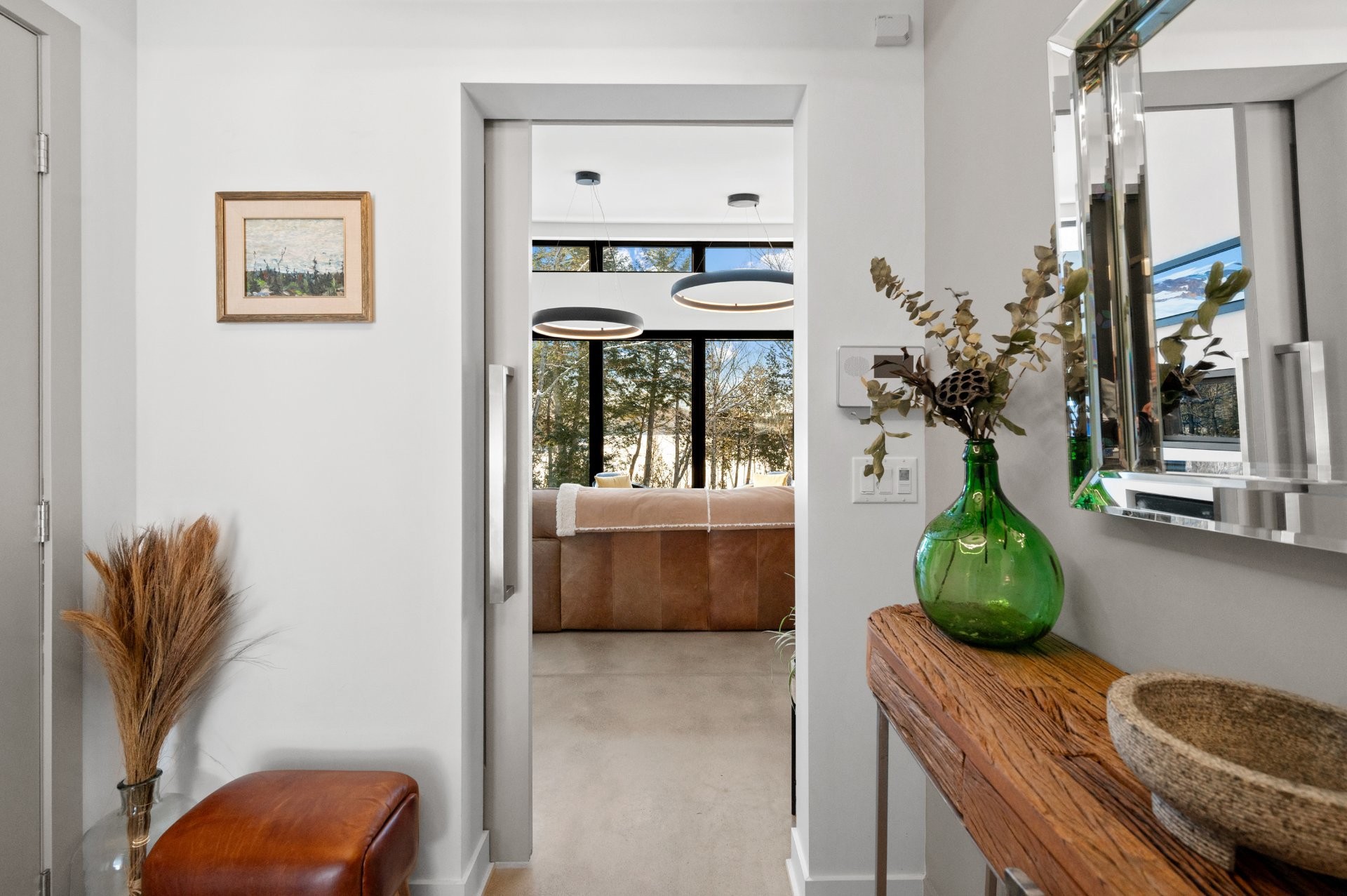 Hall d'entrée/Vestibule - 10 Ch. De L'Oxalis, Harrington, QC - Indoor Photo Showing Other Room