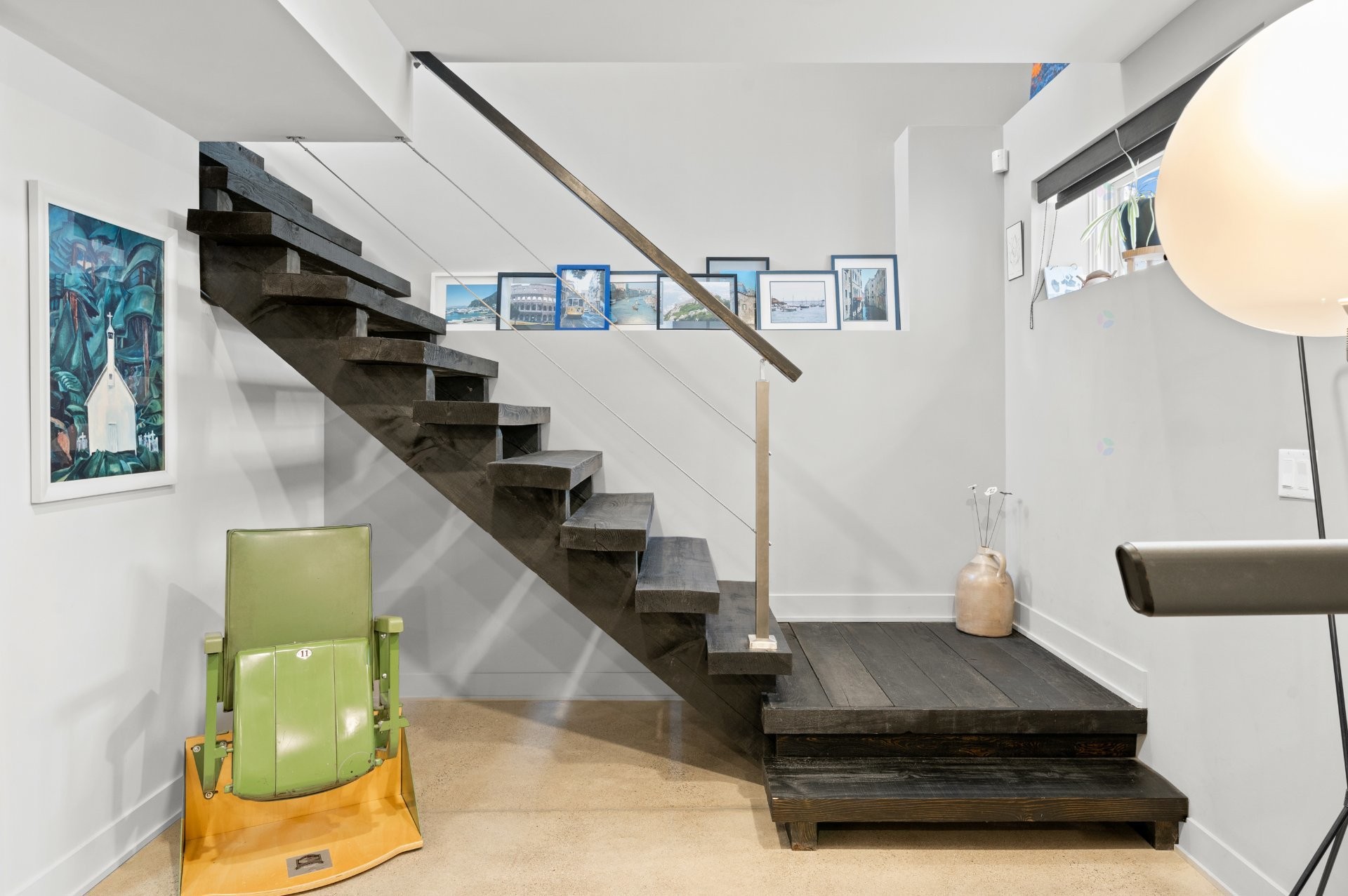 Escalier - 10 Ch. De L'Oxalis, Harrington, QC - Indoor Photo Showing Other Room