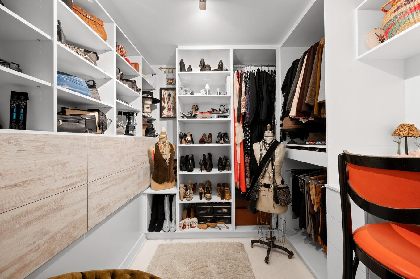 Penderie (Walk-in) - 10 Ch. De L'Oxalis, Harrington, QC - Indoor With Storage