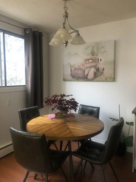 207-112 17Th Avenue, Cranbrook, BC - Indoor Photo Showing Dining Room