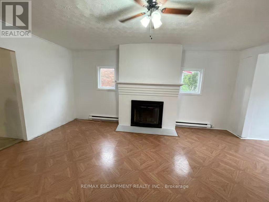 1048 Meredith Avenue, Mississauga, ON - Indoor Photo Showing Other Room With Fireplace