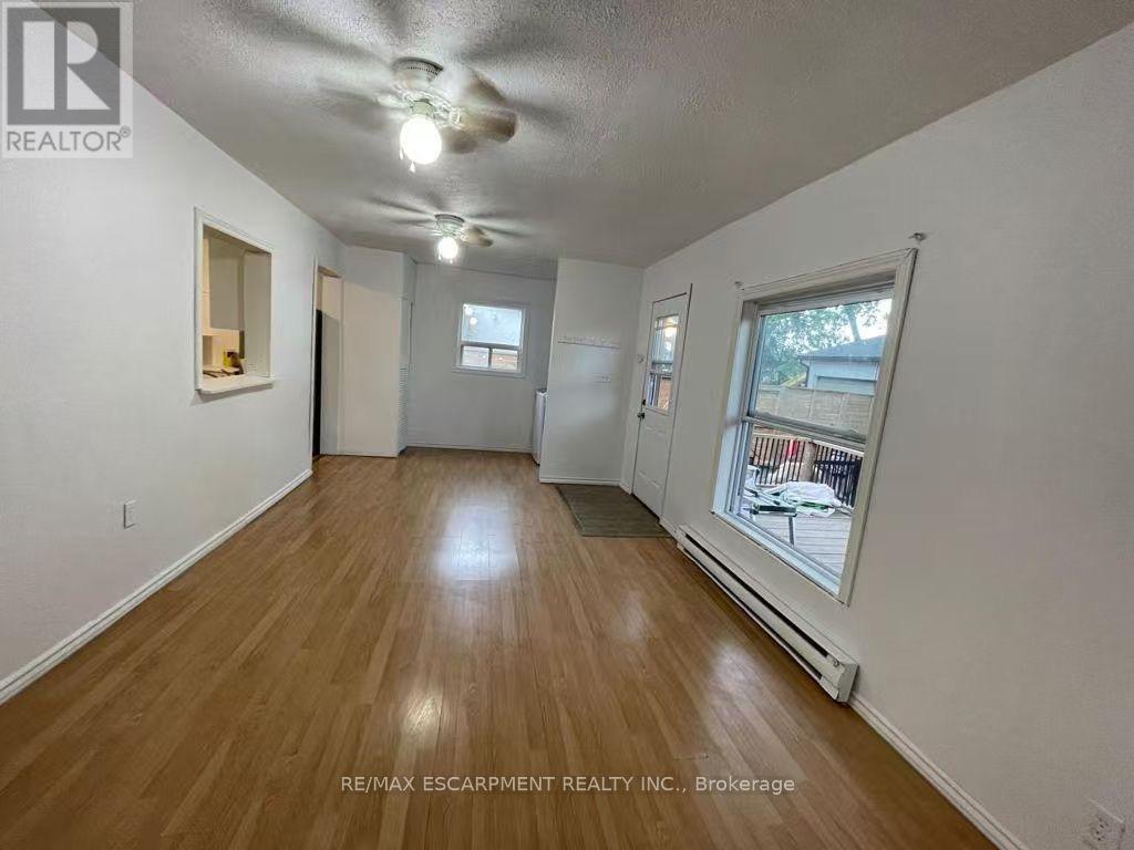 1048 Meredith Avenue, Mississauga, ON - Indoor Photo Showing Other Room