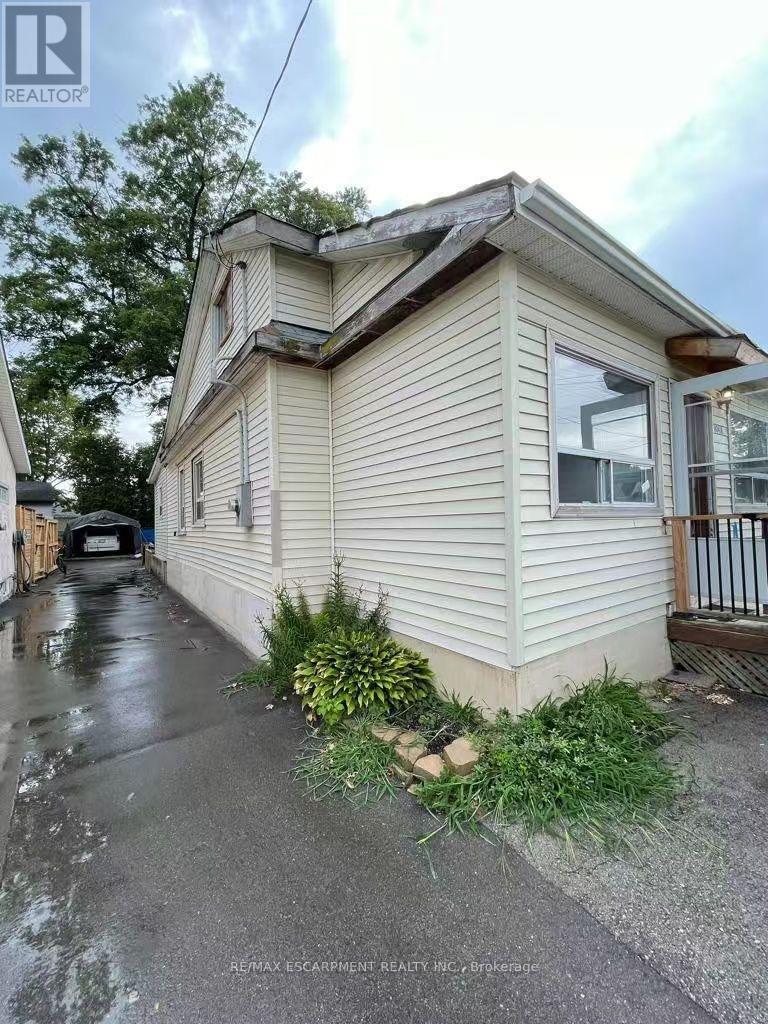 1048 Meredith Avenue, Mississauga, ON - Outdoor