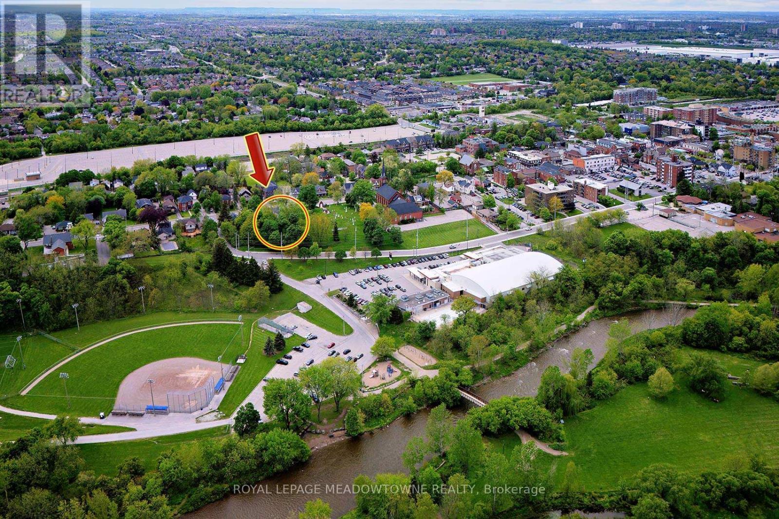 307 Queen Street S, Mississauga, ON - Outdoor With View