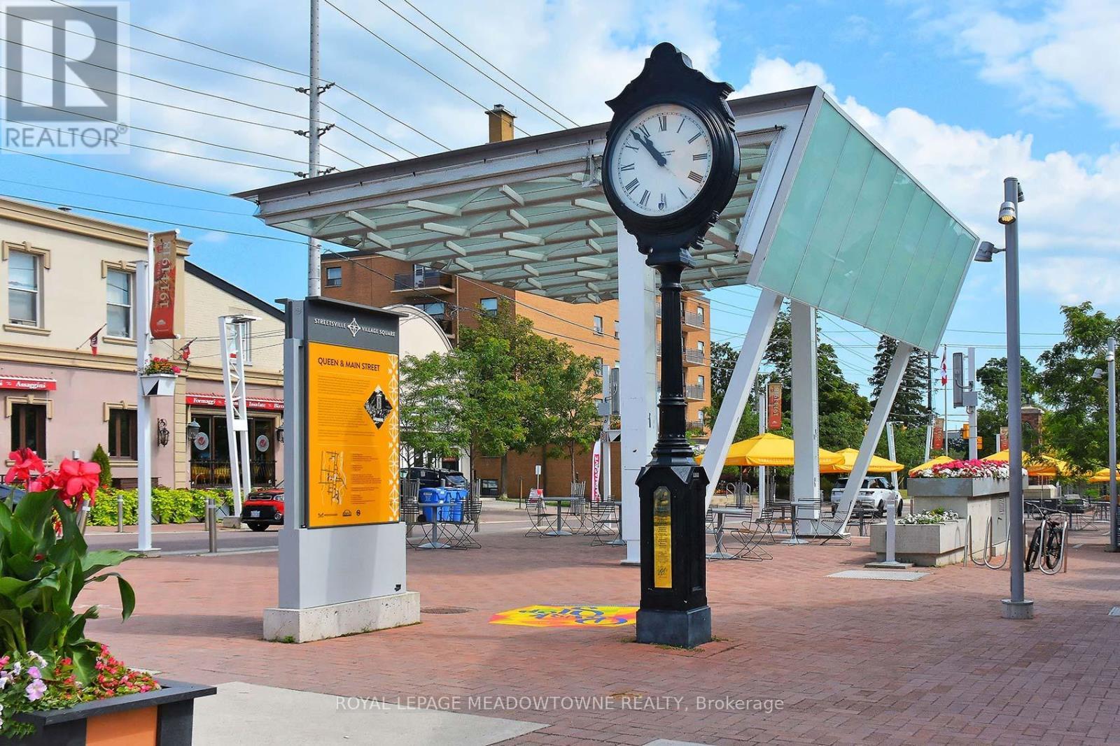 307 Queen Street S, Mississauga, ON - Outdoor