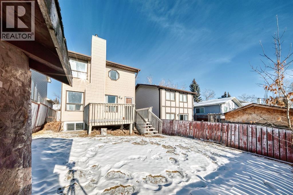 8007 Ranchview Drive Nw, Calgary, AB - Outdoor