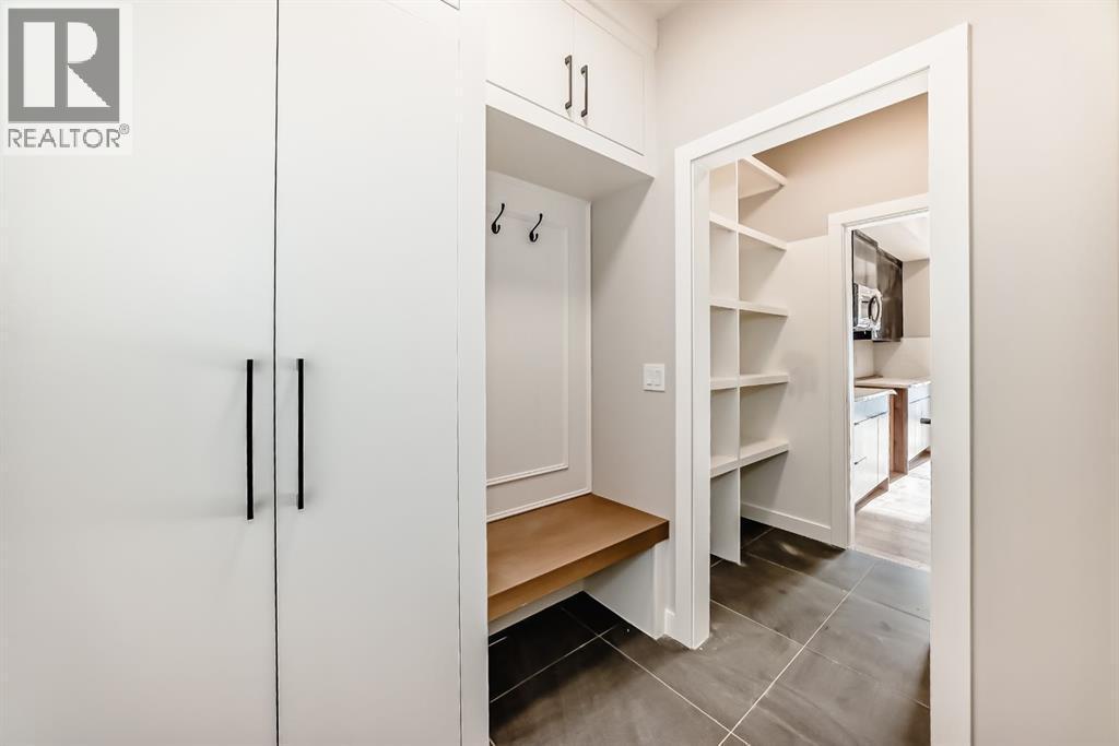 504 Heritage Boulevard, Cochrane, AB - Indoor