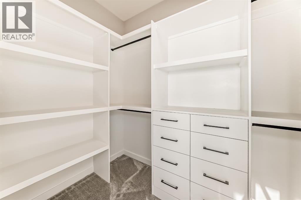 504 Heritage Boulevard, Cochrane, AB - Indoor