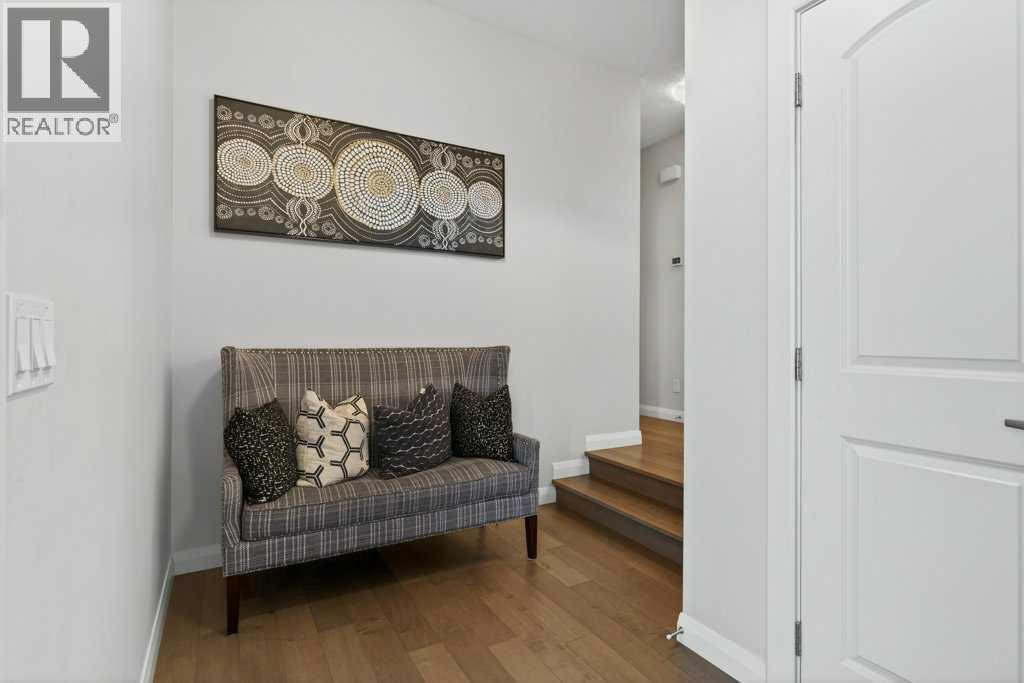 Foyer - 139 Evansglen Circle Nw, Calgary, AB - Indoor