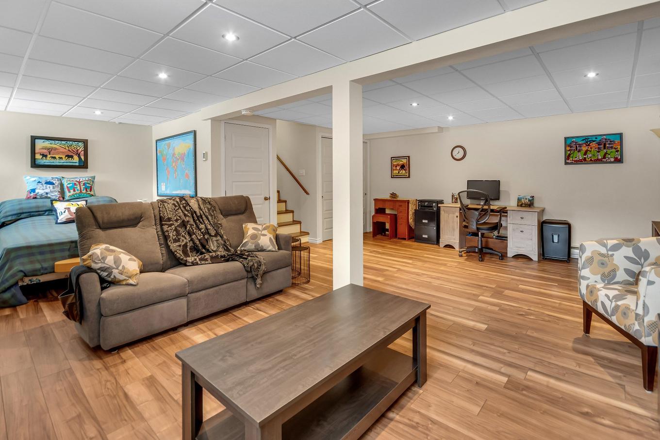 Family room - 12 Rue Gédéon-Létourneau, Saint-Basile-Le-Grand, QC - Indoor