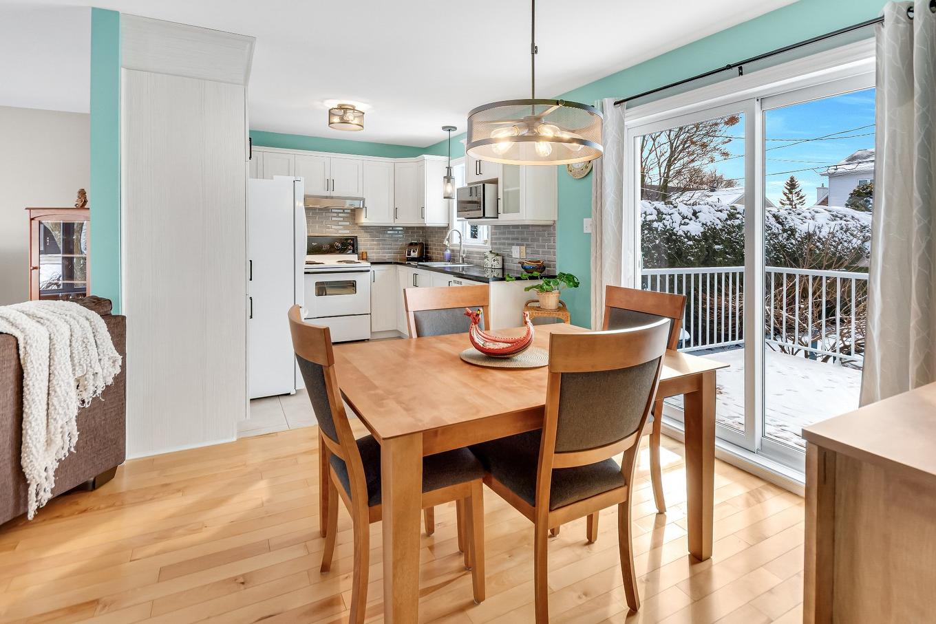 Dining room - 12 Rue Gédéon-Létourneau, Saint-Basile-Le-Grand, QC - Indoor Photo Showing Dining Room