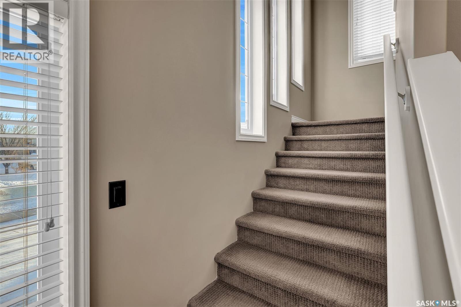 5302 Mitchinson Way, Regina, SK - Indoor Photo Showing Other Room