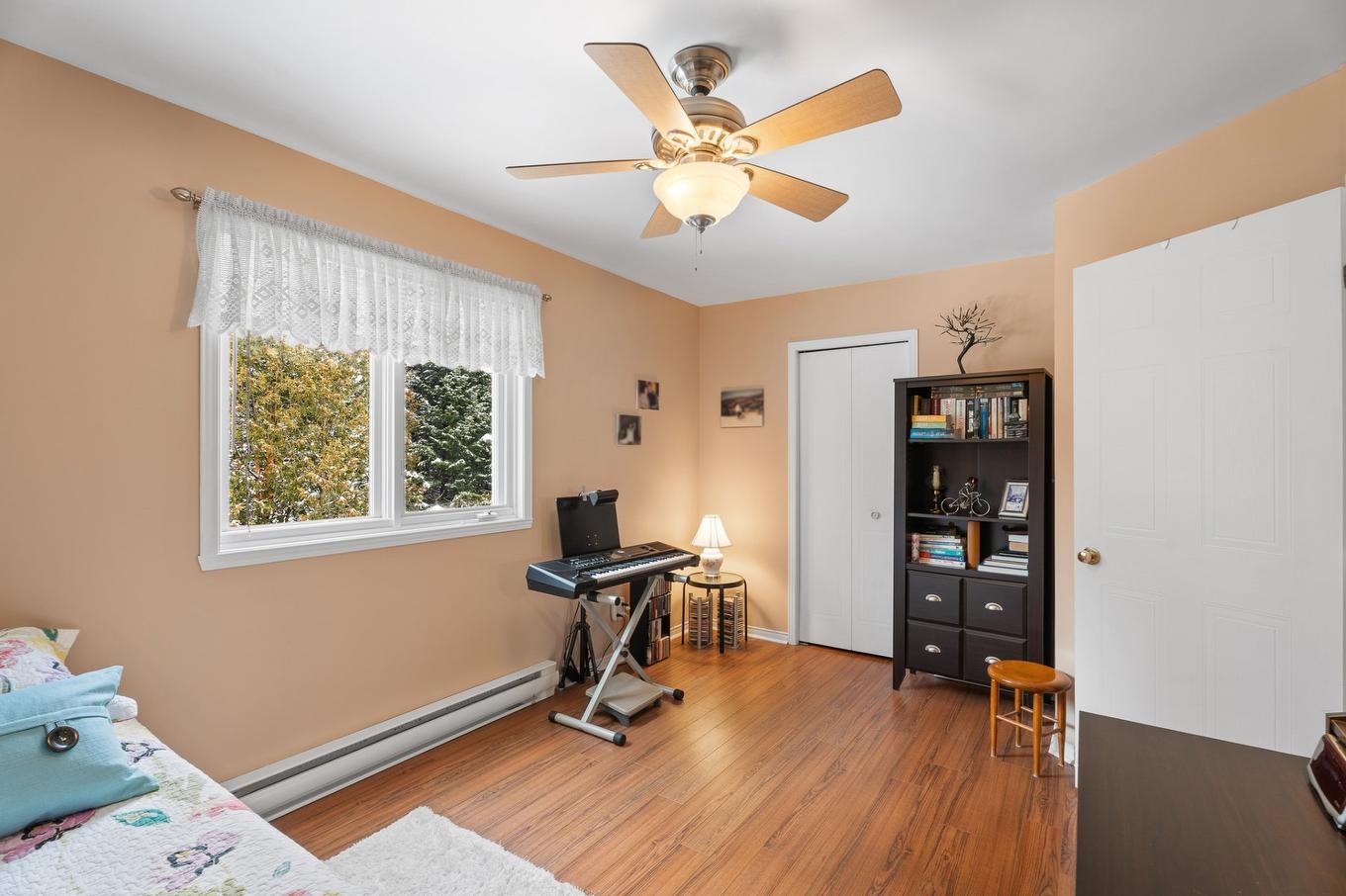 Chambre à coucher - 66 Av. Turcot, Saint-Sauveur, QC - Indoor