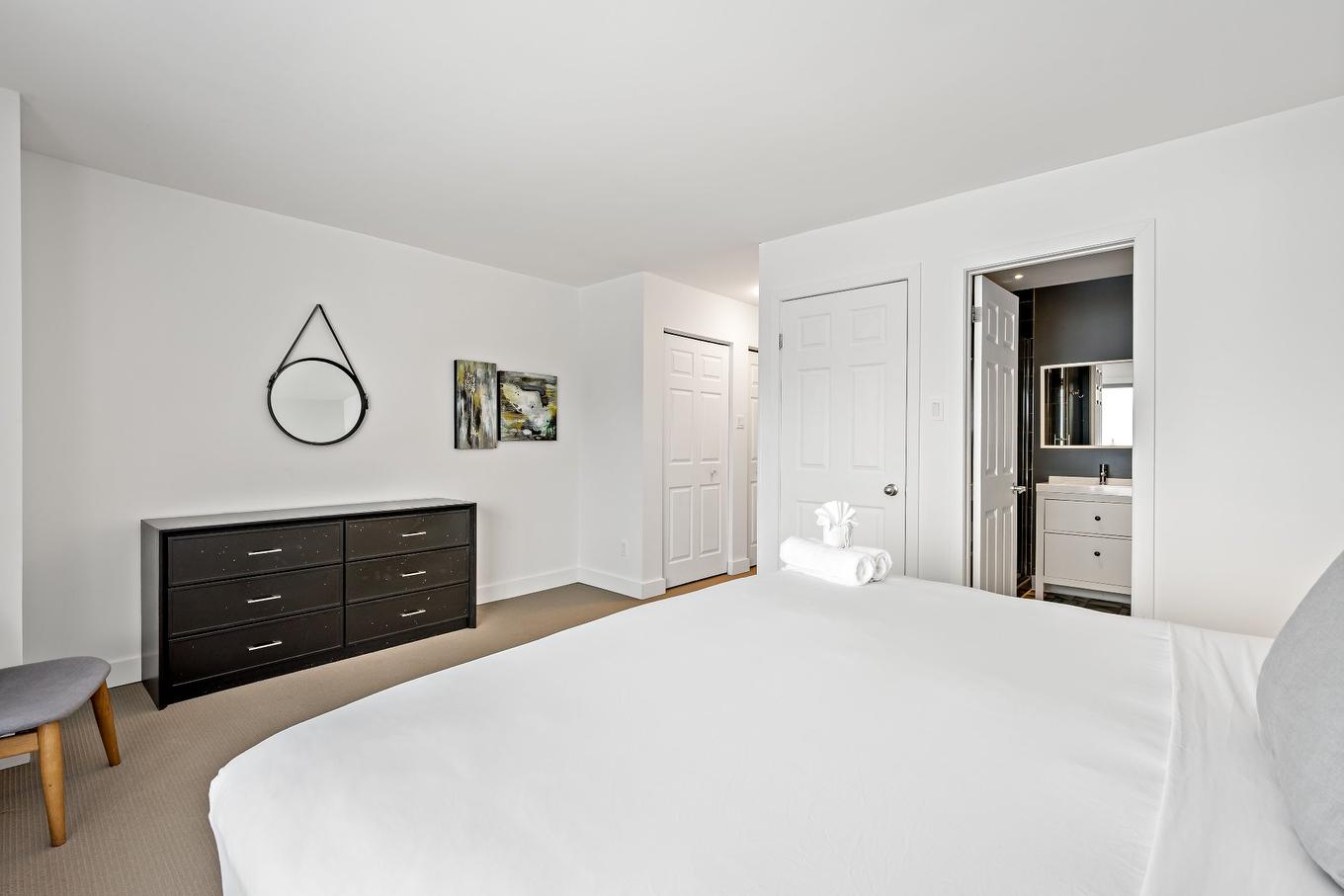 Chambre à coucher principale - 464-140 Rue Cuttle, Mont-Tremblant, QC - Indoor Photo Showing Bedroom