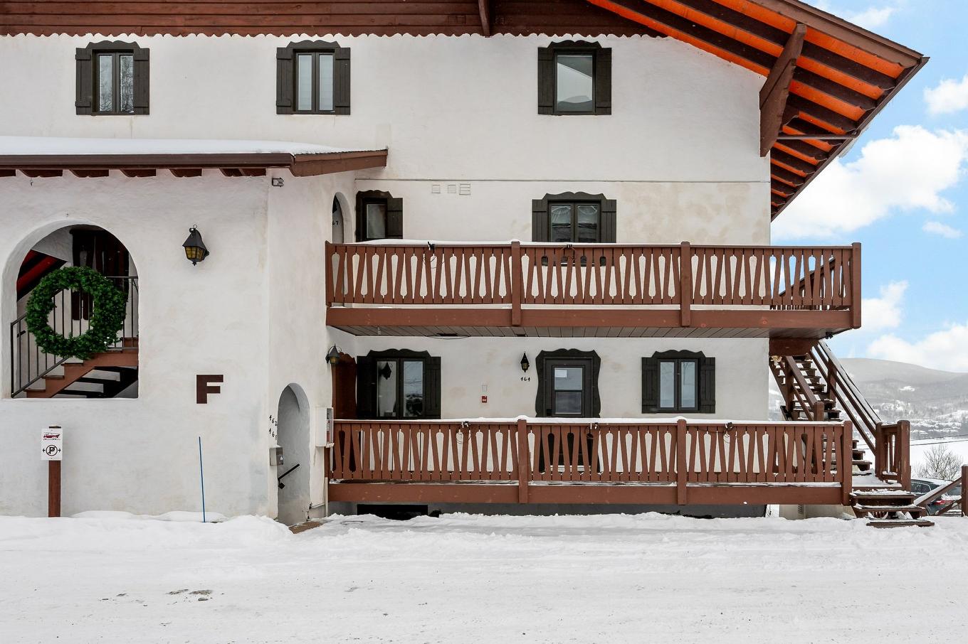 Entrée extérieure - 464-140 Rue Cuttle, Mont-Tremblant, QC - Outdoor With Balcony