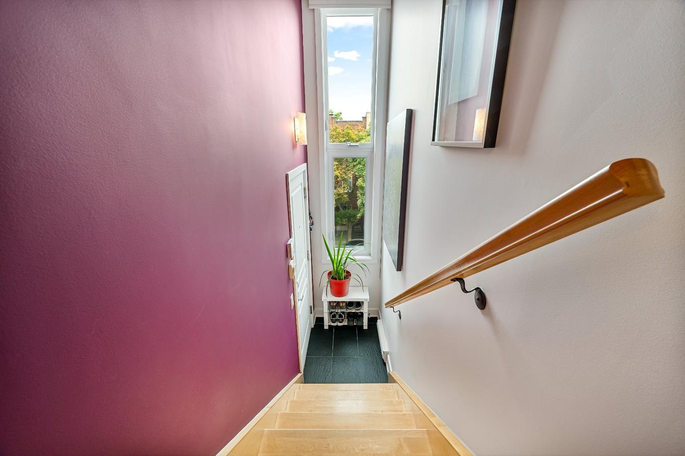 Escalier - 401-3555 Rue De Rouen, Montréal (Mercier/Hochelaga-Maisonneuve), QC - Indoor Photo Showing Other Room