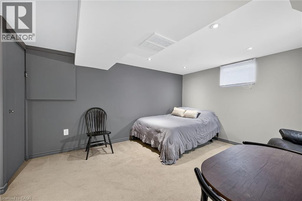 211 Birchcliffe Crescent, Hamilton, ON - Indoor