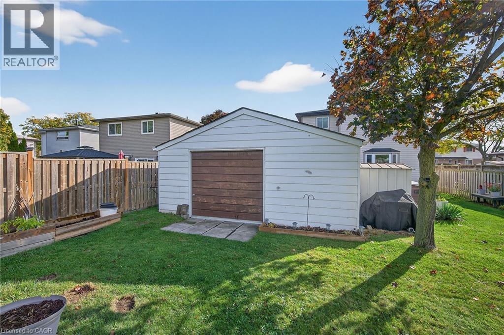 211 Birchcliffe Crescent, Hamilton, ON - Outdoor