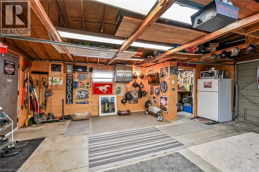 211 Birchcliffe Crescent, Hamilton, ON - Indoor