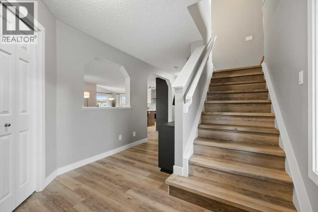 141 Lavender Link, Chestermere, AB - Indoor Photo Showing Other Room