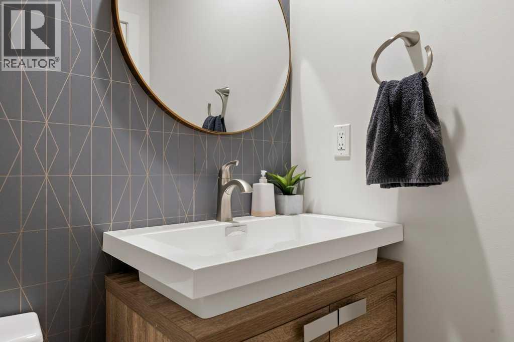 141 Lavender Link, Chestermere, AB - Indoor Photo Showing Bathroom