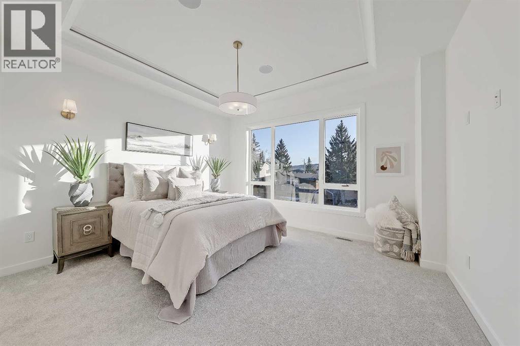 8136 47 Avenue Nw, Calgary, AB - Indoor Photo Showing Bedroom