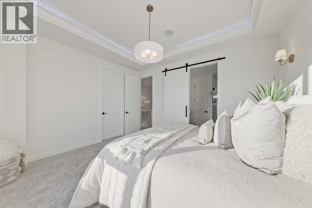 8136 47 Avenue Nw, Calgary, AB - Indoor Photo Showing Bedroom