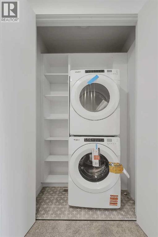 8136 47 Avenue Nw, Calgary, AB - Indoor Photo Showing Laundry Room