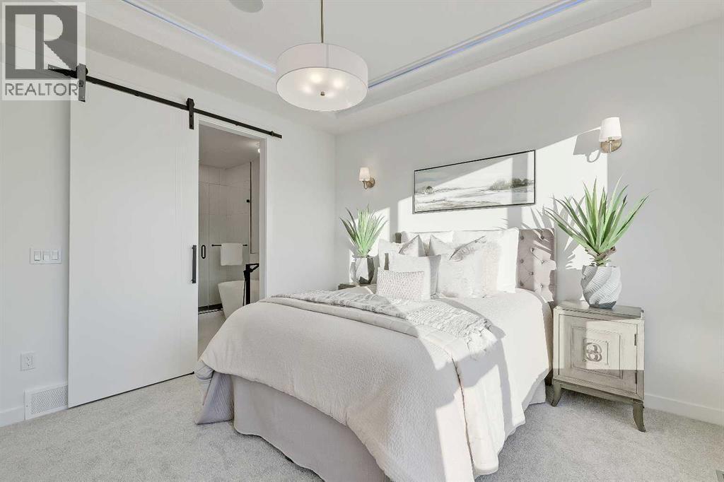 8136 47 Avenue Nw, Calgary, AB - Indoor Photo Showing Bedroom