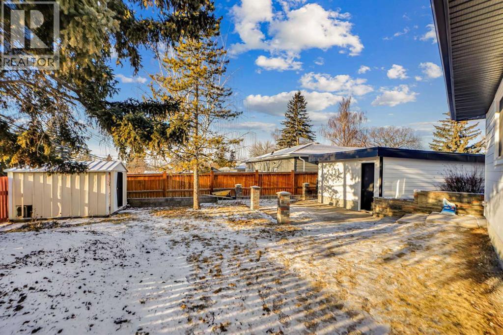 77 Ferncliff Crescent Se, Calgary, AB - Outdoor