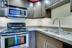 SS appliances/Metal Counters -