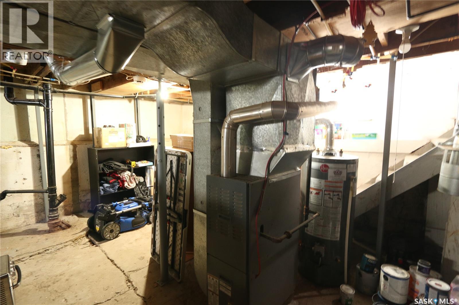 2305 Mcdonald Street, Regina, SK - Indoor Photo Showing Basement