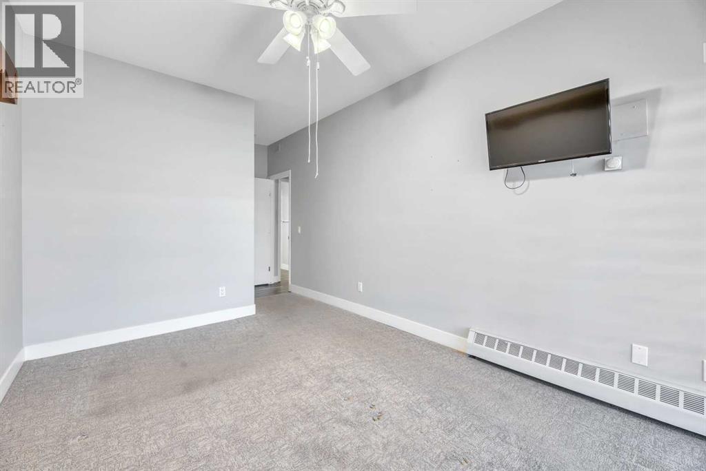 112, 43 Westlake Circle, Strathmore, AB - Indoor Photo Showing Other Room