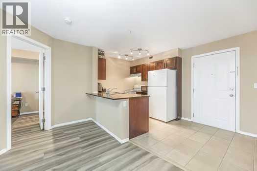 215, 355 Taralake Way Ne, Calgary, AB - Indoor Photo Showing Kitchen