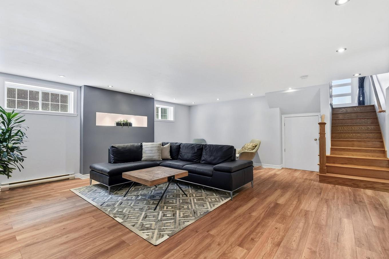 Salle familiale - 55 Rue De Lavours, Terrebonne (Terrebonne), QC - Indoor Photo Showing Living Room