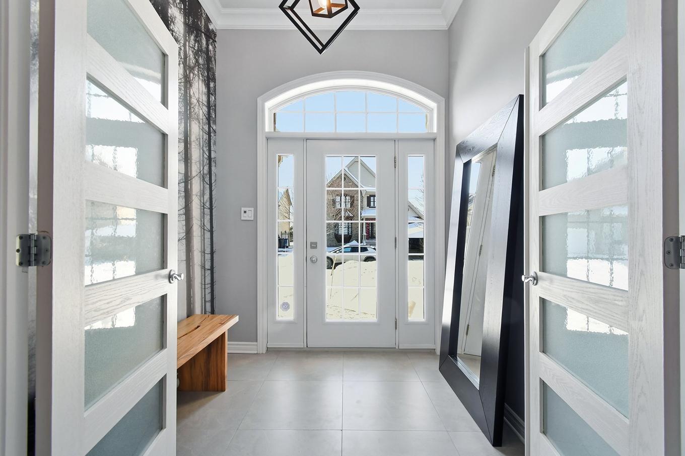 Hall d'entrée/Vestibule - 55 Rue De Lavours, Terrebonne (Terrebonne), QC - Indoor Photo Showing Other Room