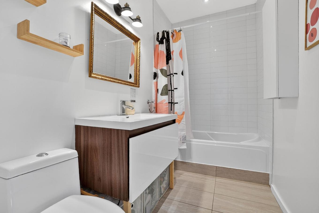 Bathroom - 576 Rue Osborne, Montréal (Verdun/Île-Des-Soeurs), QC - Indoor Photo Showing Bathroom