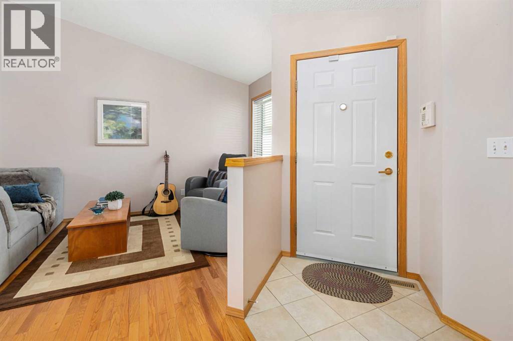 17, 1200 Milt Ford Lane, Carstairs, AB - Indoor Photo Showing Other Room