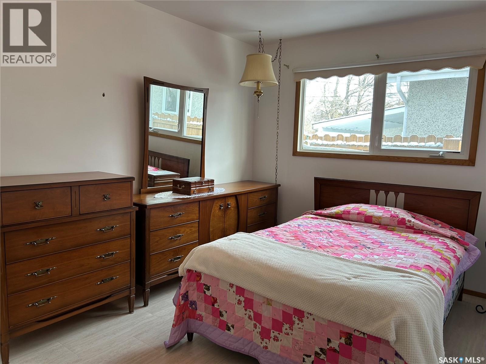 1187 Currie Crescent, Moose Jaw, SK - Indoor Photo Showing Bedroom