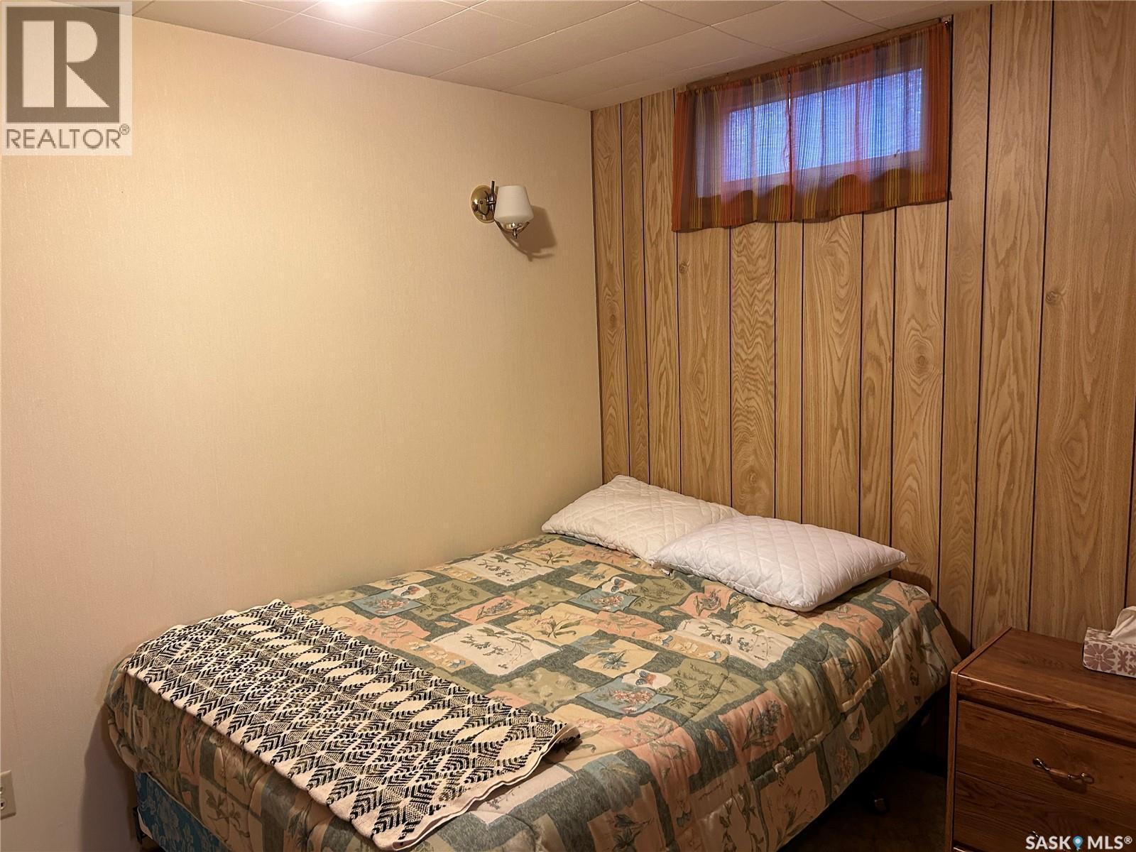 1187 Currie Crescent, Moose Jaw, SK - Indoor Photo Showing Bedroom