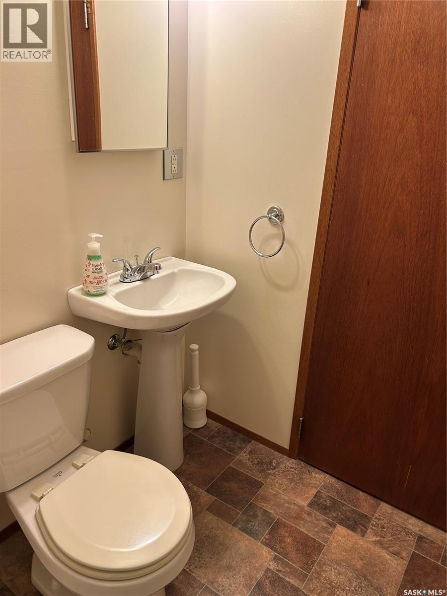 1187 Currie Crescent, Moose Jaw, SK - Indoor Photo Showing Bathroom