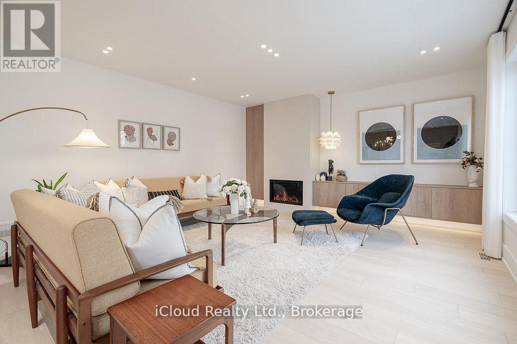 5389 Kindos Street, Burlington, ON - Indoor Photo Showing Living Room With Fireplace